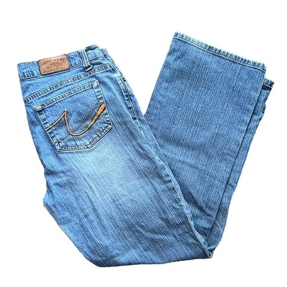 Izod Women's Straight Leg Stretch Denim Jeans size 12 - Picture 1 of 9